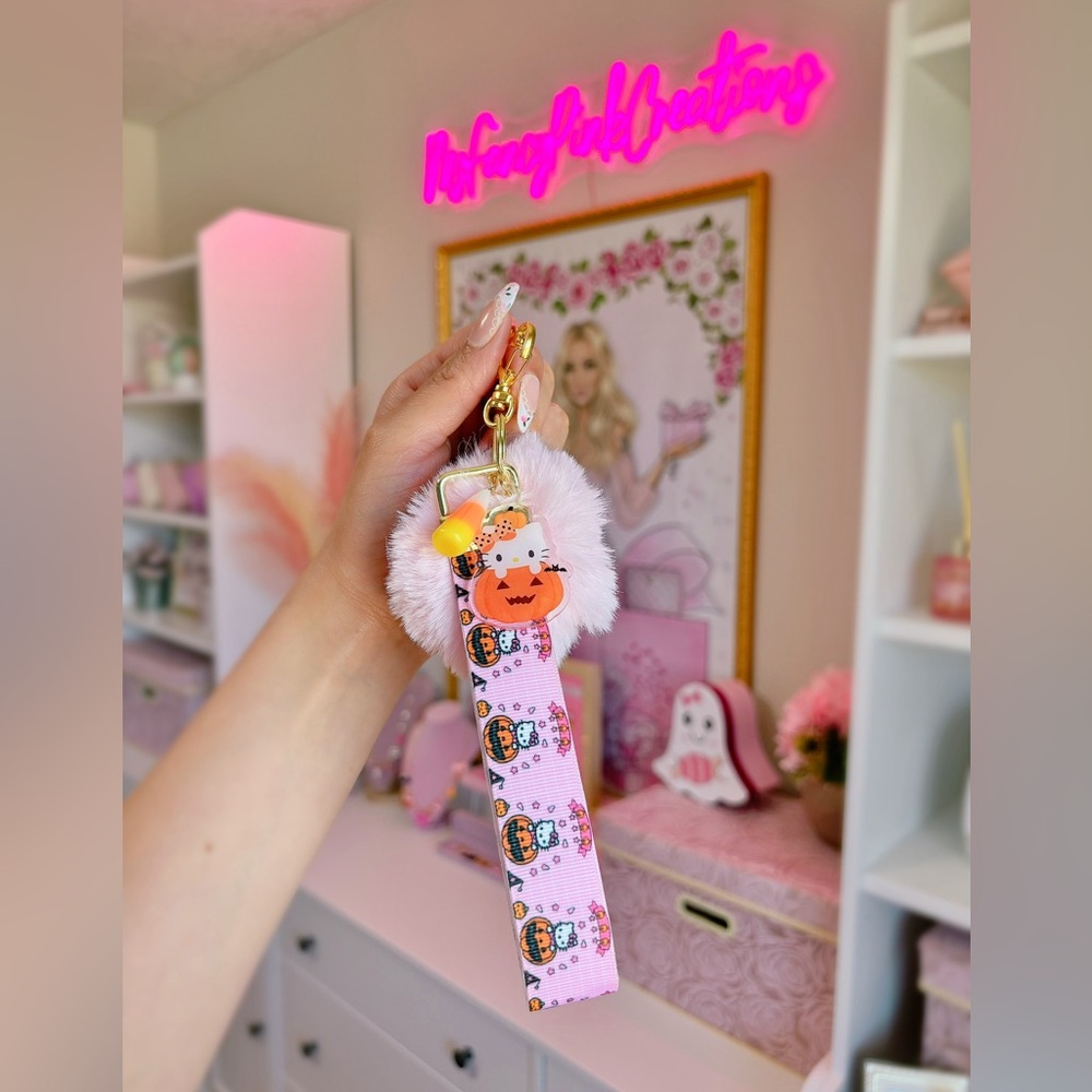 Halloween Hello Kitty Wristlet Keychain